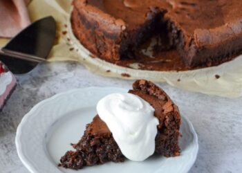 Bolo Mousse de Chocolate e Laranja