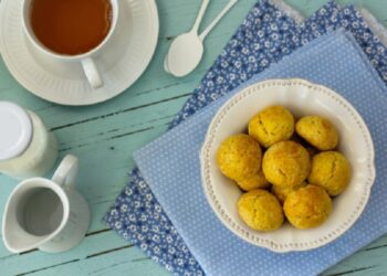 Biscoitos de abóbora e laranja