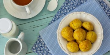 Biscoitos de abóbora e laranja