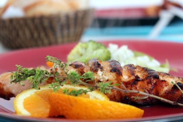 Salmão Assado com Arroz de Legumes Salmão Assado com Arroz de Legumes
