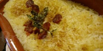 Arroz de forno tradicional