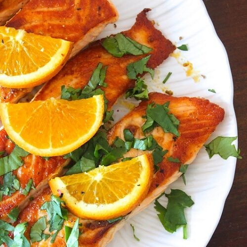 Lombos de Salmão com Laranja e Coentros