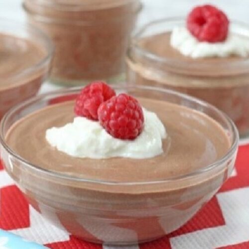 Mousse de chocolate com iogurte grego