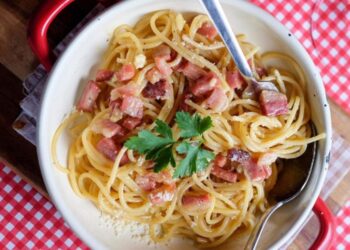 Esparguete à Carbonara