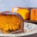 Bolo de Cenoura e Laranja com cobertura de Chocolate