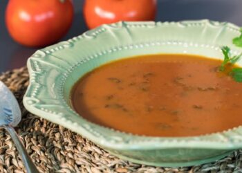 Sopa de Tomate e Curgete