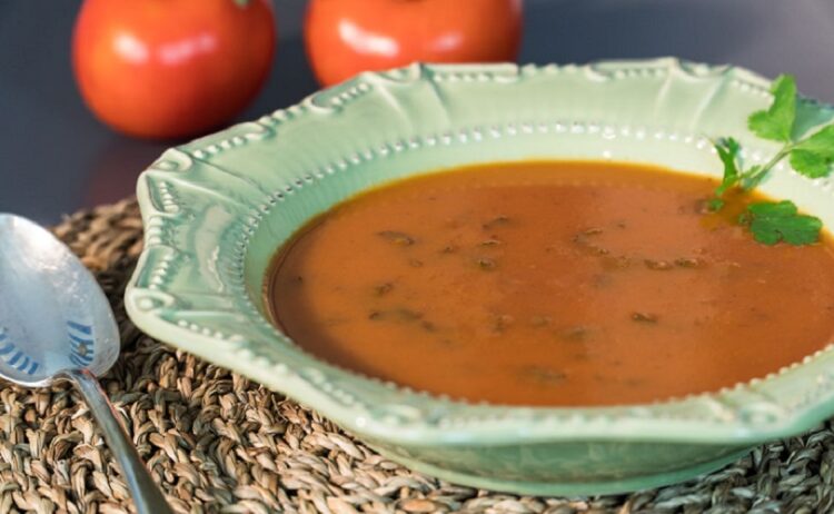 Sopa de Tomate e Curgete