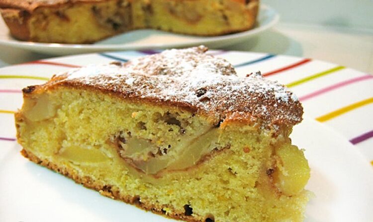 Bolo de Maçã com Nozes