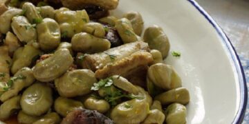 Favas Guisadas com Entrecosto