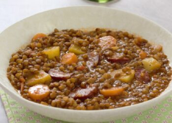 Lentilhas Guisadas com Chouriço