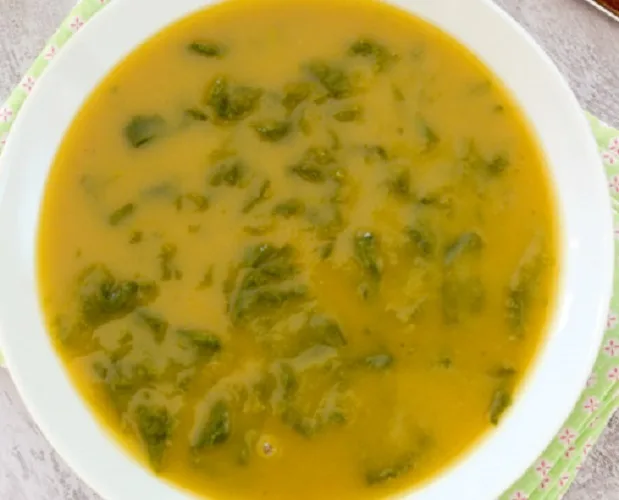 Sopa de Castanhas com Nabiças