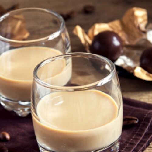 Licor de Whisky (Baileys Caseiro) Licor de whisky (Baileys caseiro)