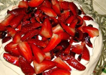 Pavlova de Morangos