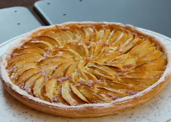 Tarte de maçã com massa folhada