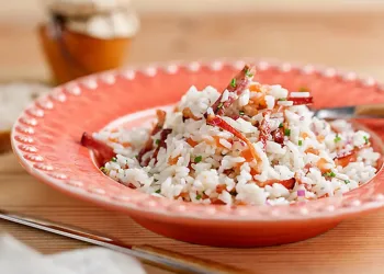 Salada fria de arroz